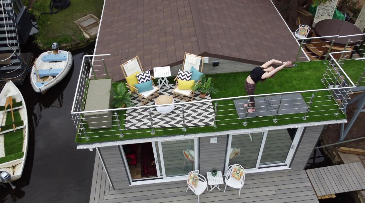 Tulana Taggs - Floating Home On Idyllic Island Hampton Hill Екстер'єр фото