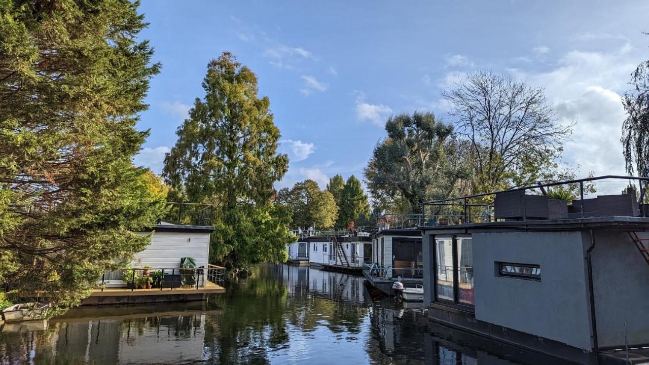 Tulana Taggs - Floating Home On Idyllic Island Hampton Hill Екстер'єр фото